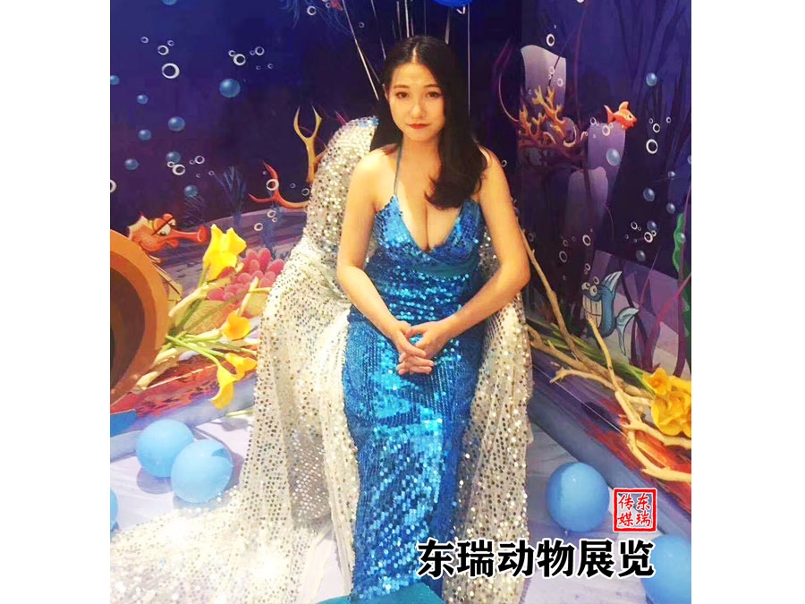 美人魚表演